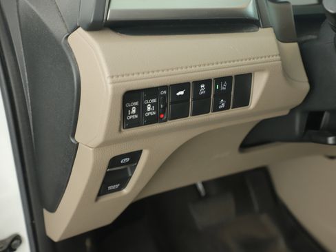 Used 2020 Honda Odyssey EX-L image 17