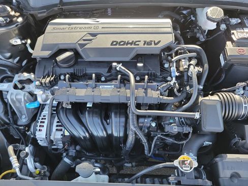 Used 2025 Kia K4 LXS image 27