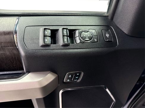 Used 2020 Ford F350 Lariat w/ Lariat Ultimate Package image 21