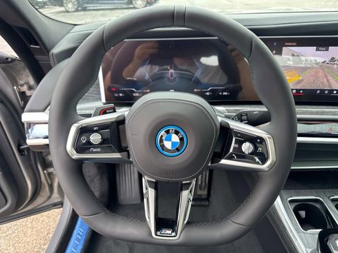 New 2025 BMW i7 xDrive60 AWD/4WD image 29