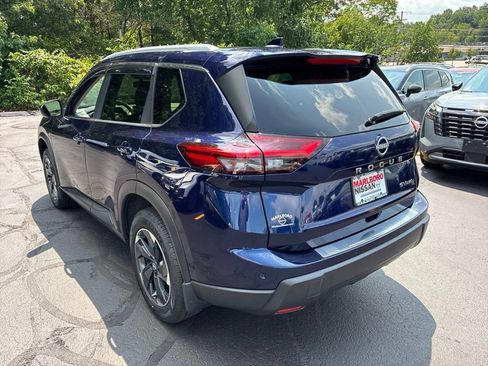 Certified 2024 Nissan Rogue SV w/ SV Premium Package AWD/4WD image 5