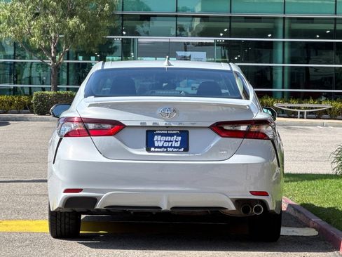 Used 2024 Toyota Camry SE FWD image 5