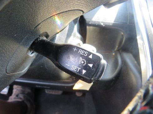 Used 2015 Toyota Camry SE FWD image 20