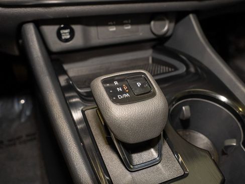 Certified 2025 Nissan Rogue SV image 16