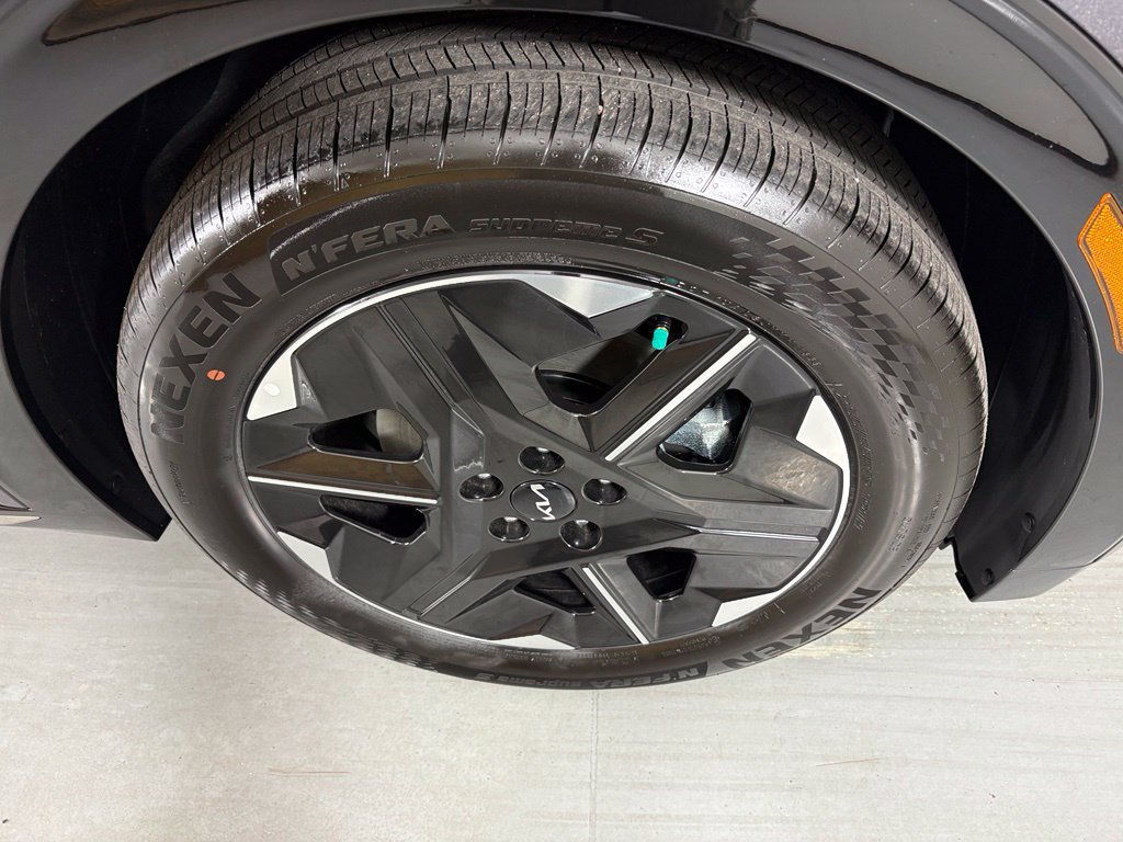 New 2026 Kia EV6 Wind RWD image 11