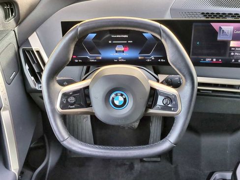 Used 2025 BMW iX xDrive50 image 23