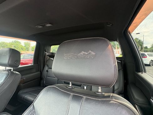 Used 2020 Chevrolet Silverado 2500 High Country w/ Z71 Off-Road Package AWD/4WD image 16