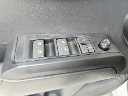 Used 2023 Toyota Tacoma SR image 32