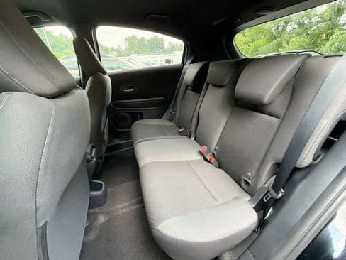 Used 2021 Honda HR-V Sport image 17