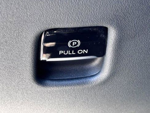 Used 2025 Lincoln Navigator Black Label AWD/4WD image 21