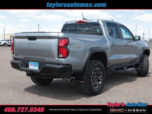 Used 2024 Chevrolet Colorado ZR2 w/ ZR2 Convenience Package III AWD/4WD image 5