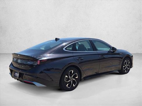 Used 2025 Hyundai Sonata SEL FWD image 5