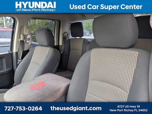 Used 2012 RAM 1500 Express RWD image 3