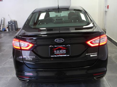 Used 2014 Ford Fusion Titanium FWD image 5