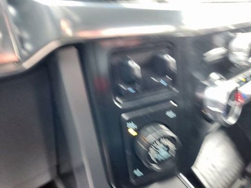 Used 2022 Ford F150 Lariat w/ Equipment Group 502A High image 17