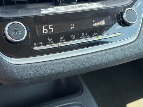 Used 2024 Toyota Corolla LE FWD image 16