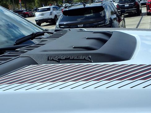 Used 2025 Ford F150 Raptor AWD/4WD image 9