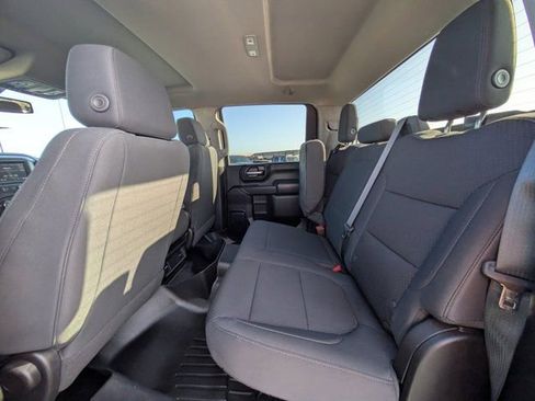 Used 2022 Chevrolet Silverado 2500 Custom w/ Custom Value Package image 12