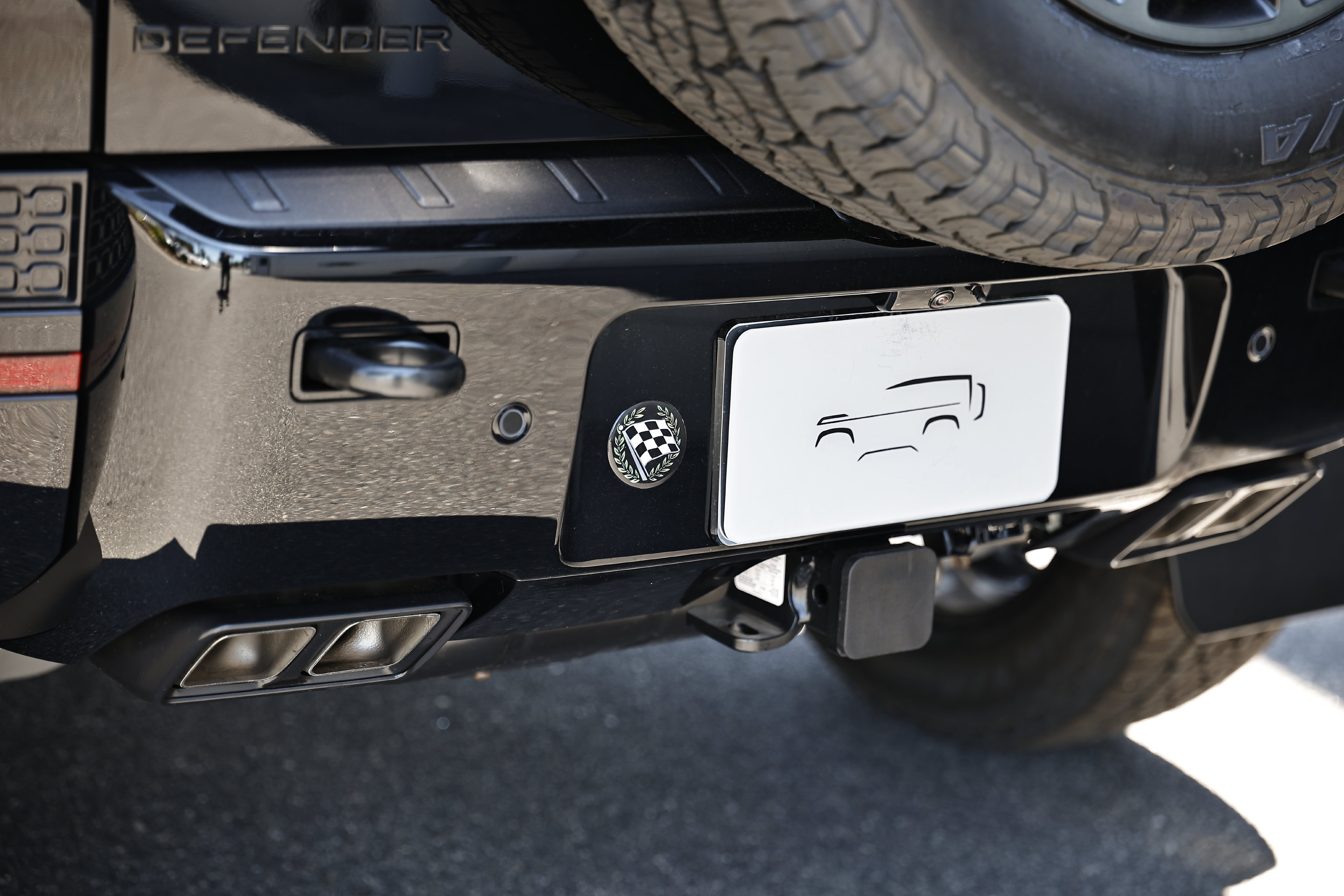 New 2026 Land Rover Defender 110 OCTA AWD/4WD image 12