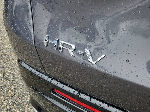 Used 2024 Honda HR-V EX-L image 12