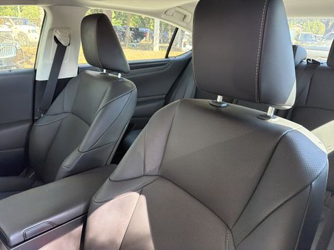 Certified 2025 Lexus ES 300h w/ Premium Package FWD image 17