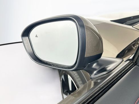 Used 2025 Nissan Kicks SR FWD image 16