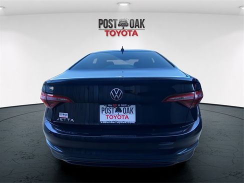 Used 2024 Volkswagen Jetta S image 6