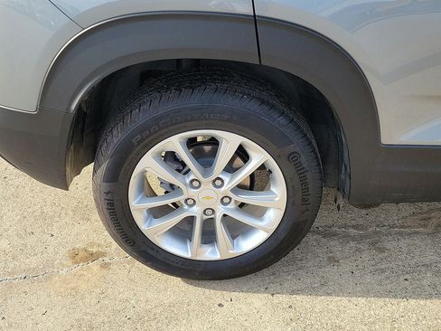 Used 2025 Chevrolet TrailBlazer LS w/ LS Convenience Package FWD image 7