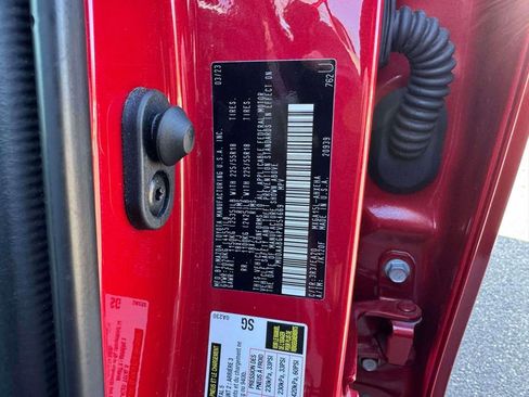 Used 2023 Toyota Corolla Cross XLE w/ Convenience Package image 10