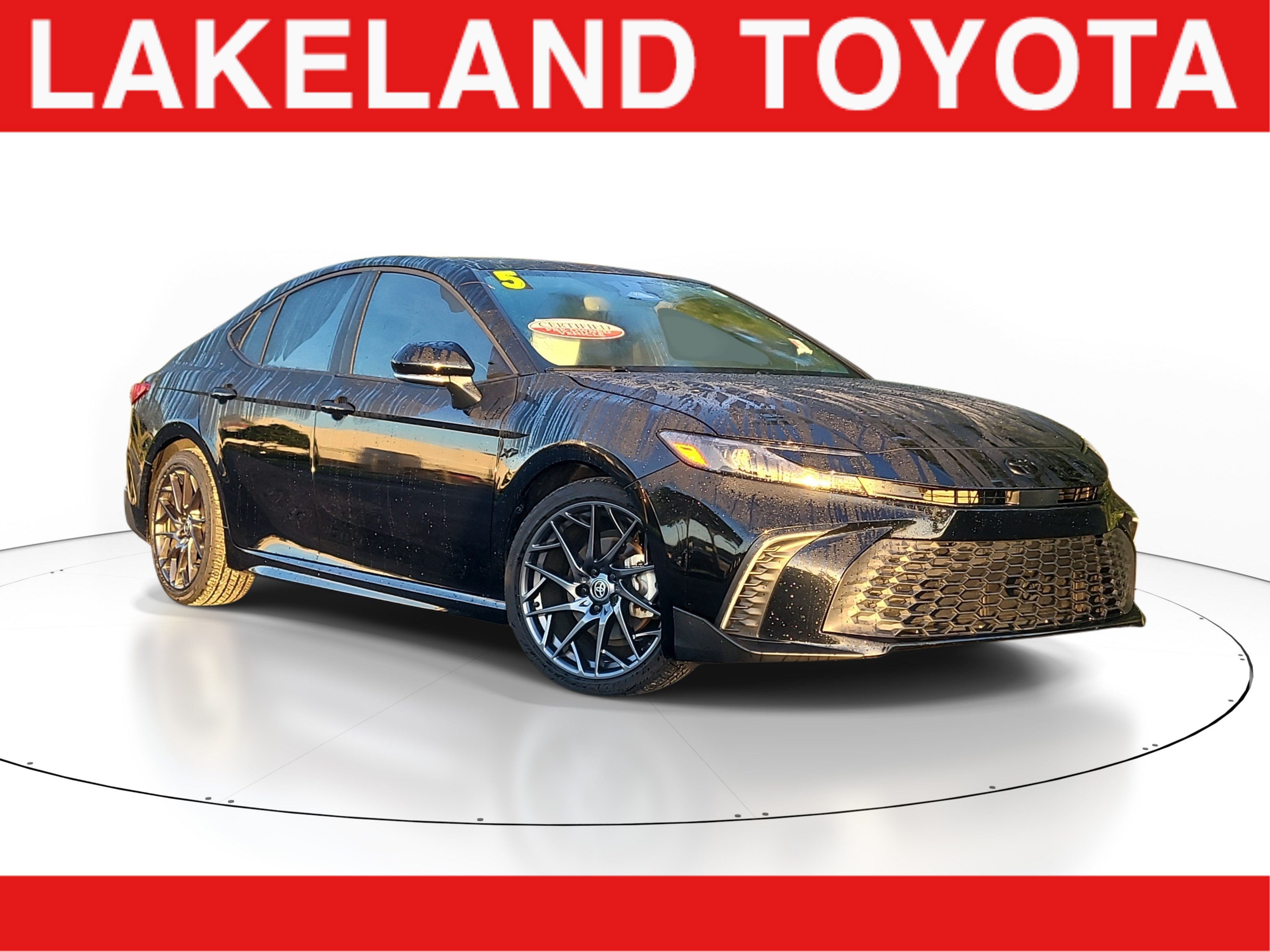 Certified 2025 Toyota Camry SE w/ Convenience Package FWD image 1