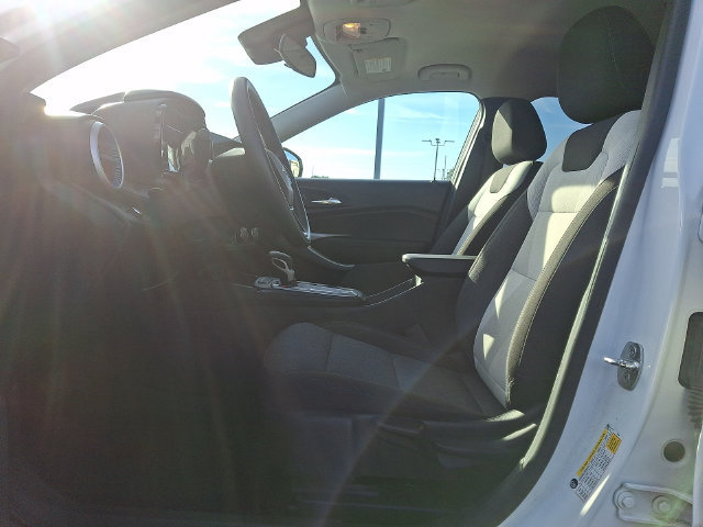 Used 2024 Chevrolet Trax LS w/ LS Convenience Package FWD image 15