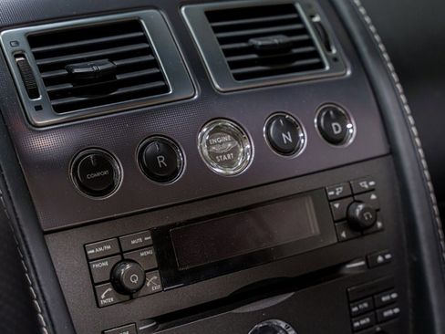 Used 2008 Aston Martin V8 Vantage Roadster RWD image 18
