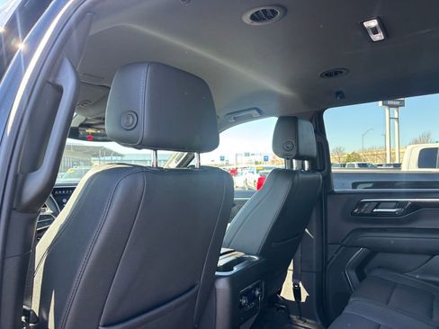 Certified 2025 Chevrolet Suburban Z71 image 22