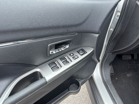 Used 2024 Mitsubishi Outlander Sport AWD image 15