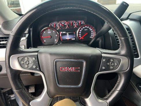 Used 2016 GMC Yukon XL SLT image 14