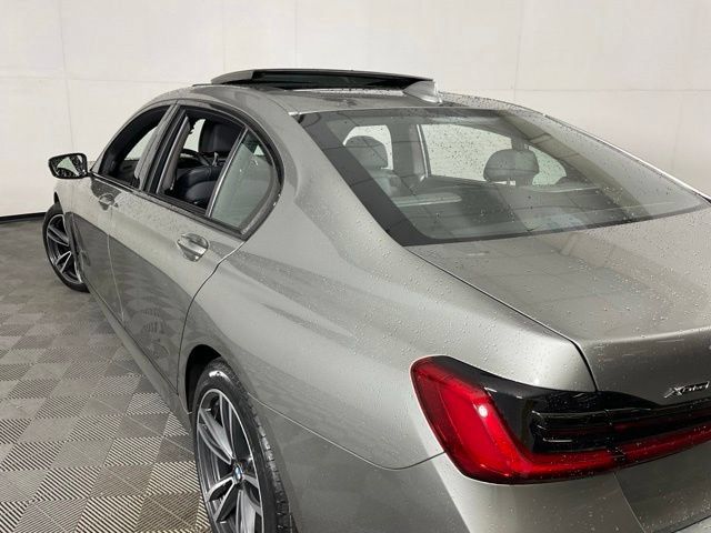 Used 2022 BMW 750i xDrive w/ Executive Package AWD/4WD image 37