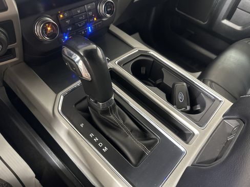 Used 2020 Ford F150 Lariat w/ Equipment Group 502A Luxury AWD/4WD image 22
