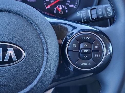 Used 2020 Kia Soul EX image 26