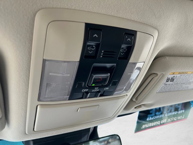 Used 2023 Lexus GX 460 Premium w/ Premium Package AWD/4WD image 12