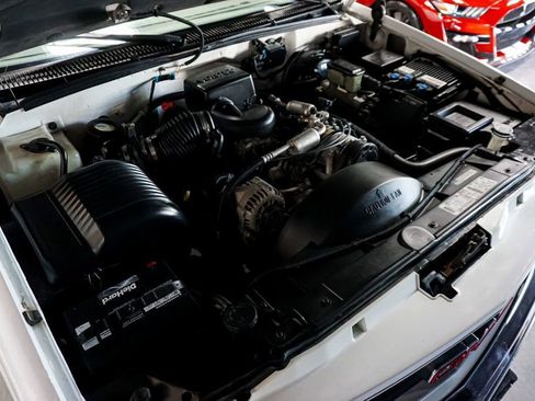 Used 1997 GMC Sierra 1500 4x4 Regular Cab w/ Marketing Option Pkg 3 image 95