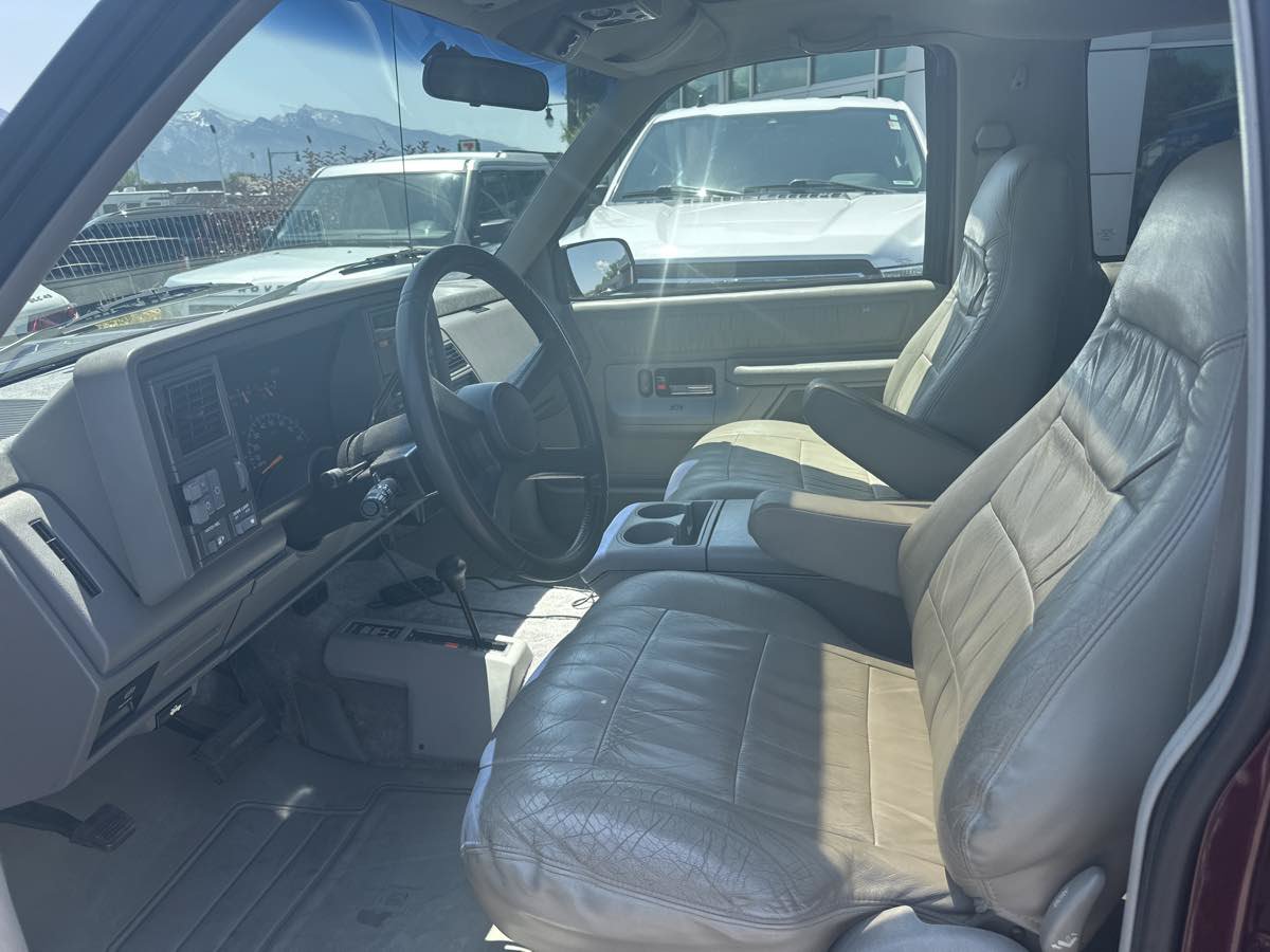 Used 1994 GMC Yukon 4WD 2-Door image 12