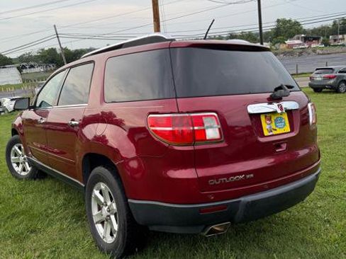 Used 2008 Saturn Outlook XR w/ Premium Trim Package image 5