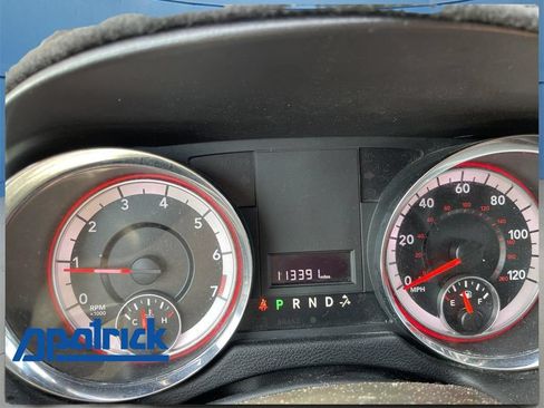 Used 2020 Dodge Grand Caravan SXT FWD image 1