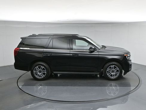 Certified 2025 Ford Expedition Active AWD/4WD image 45