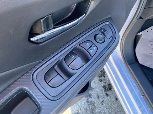 New 2025 Nissan Versa SV image 26