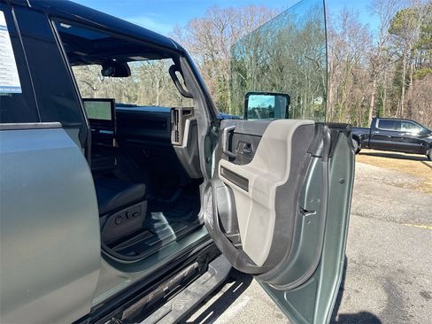 Used 2024 GMC Hummer EV 3X image 31