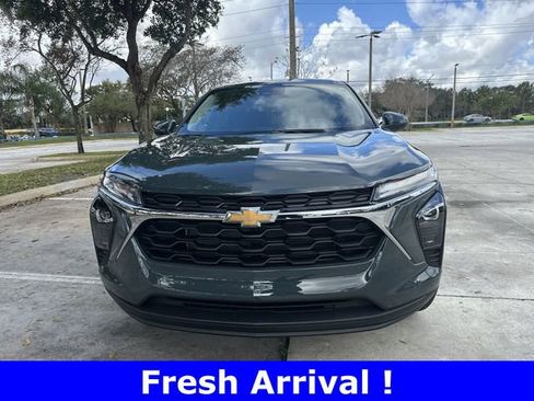 Used 2026 Chevrolet Trax LS w/ LS Convenience Package image 37