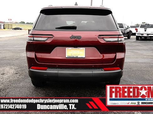 Certified 2024 Jeep Grand Cherokee L Altitude RWD image 4