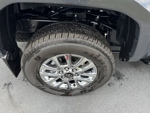New 2025 Toyota Tacoma Limited AWD/4WD image 11