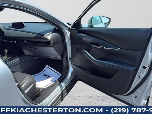 Used 2021 MAZDA CX-30 AWD 2.5 S w/ Preferred Package image 23
